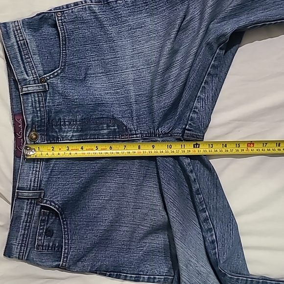 Gloria Vanderbilt Amanda Jean Size PETITE 14 Short - Picture 9 of 10